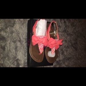 Sandals with bow and sequence